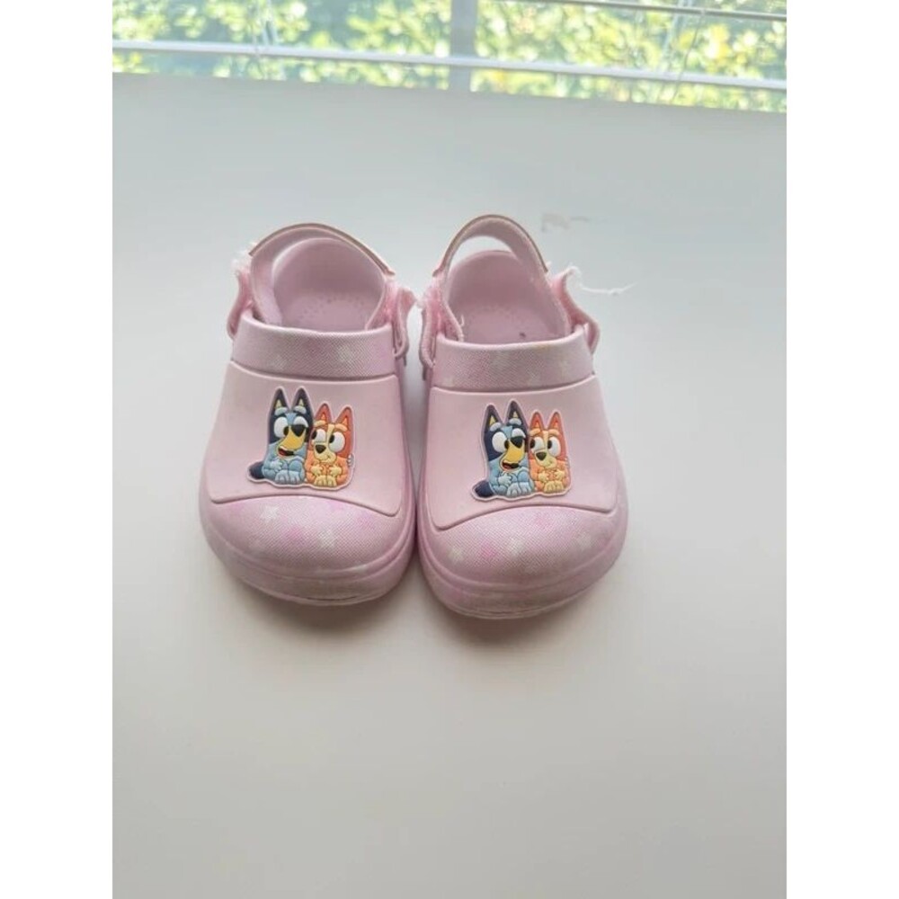 Bluey Girls Pink Clogs Toddler Size 5 Slip On Sandals Shoes